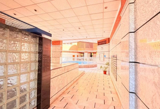 Herverkoop - Appartement / Flat -
Torrevieja - Acequion