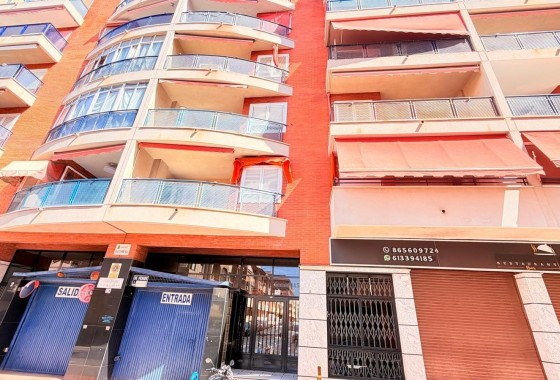 Herverkoop - Appartement / Flat -
Torrevieja - Acequion