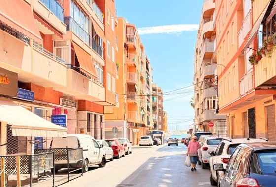 Herverkoop - Appartement / Flat -
Torrevieja - Acequion