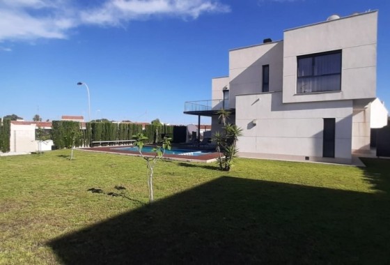 Herverkoop - Vrijstaande Villa -
San Javier - La Ribera