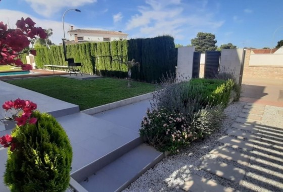 Herverkoop - Vrijstaande Villa -
San Javier - La Ribera