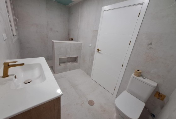 Herverkoop - Appartement / Flat -
Torrevieja - Acequion