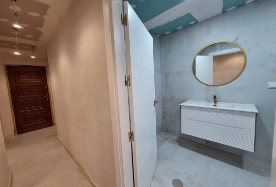 Herverkoop - Appartement / Flat -
Torrevieja - Acequion