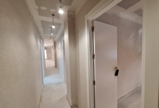 Herverkoop - Appartement / Flat -
Torrevieja - Acequion