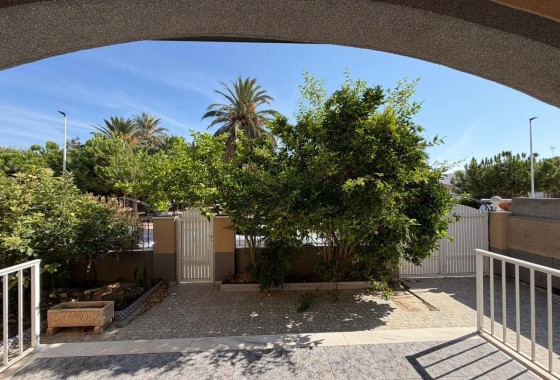 Venta - Chalet Independiente -
Santiago de La Ribera - San blas