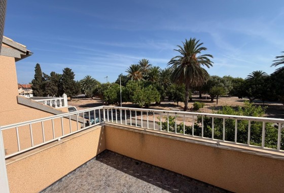 Venta - Chalet Independiente -
Santiago de La Ribera - San blas