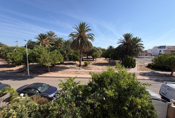 Venta - Chalet Independiente -
Santiago de La Ribera - San blas