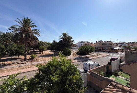 Venta - Chalet Independiente -
Santiago de La Ribera - San blas