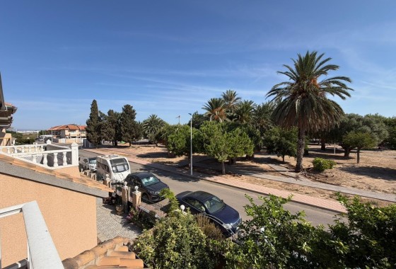 Venta - Chalet Independiente -
Santiago de La Ribera - San blas