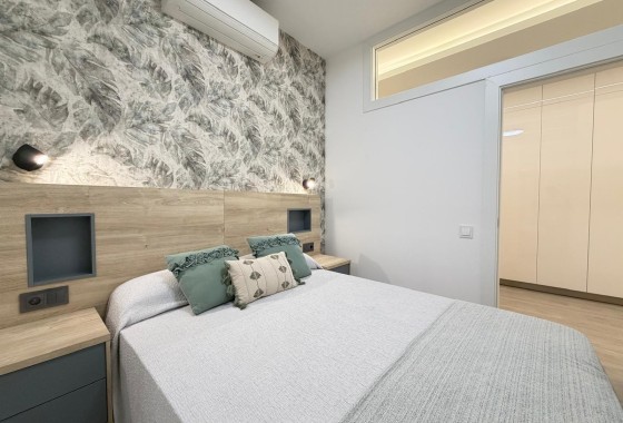 Venta - Apartamento / Piso -
Torrevieja - Playa del Cura