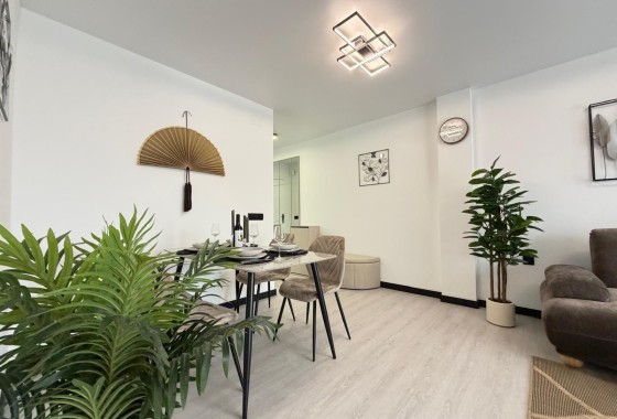 Herverkoop - Appartement / Flat -
Torrevieja - Playa del Cura