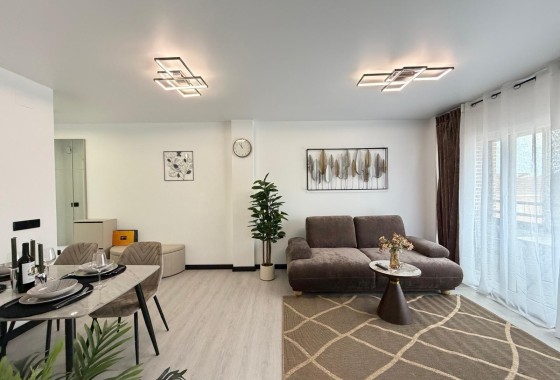 Herverkoop - Appartement / Flat -
Torrevieja - Playa del Cura