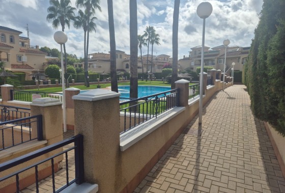 Resale - Townhouse -
Pilar de la Horadada - Mil Palmeras