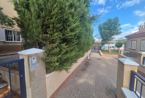 Resale - Townhouse -
Pilar de la Horadada - Mil Palmeras