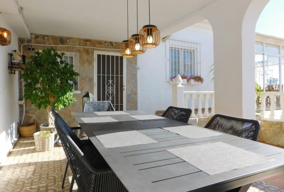 Resale - Semi Detached Villa -
Torrevieja - San Luis