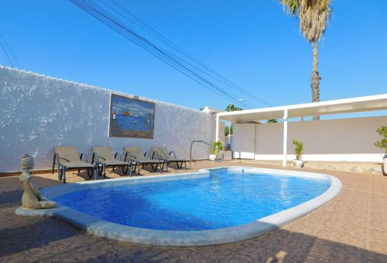 Resale - Semi Detached Villa -
Torrevieja - San Luis