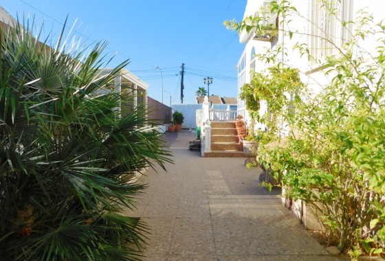Resale - Semi Detached Villa -
Torrevieja - San Luis