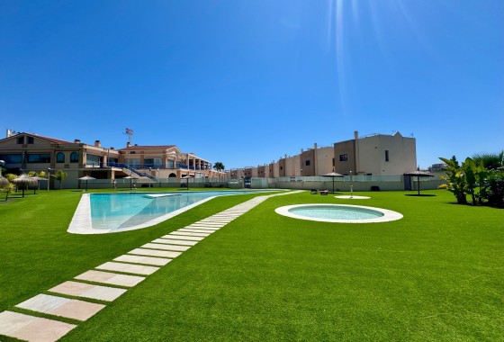 Wiederverkauf - Wohnung / Apartment -
Orihuela