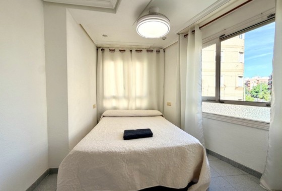 Revente - Appartement -
Elche
