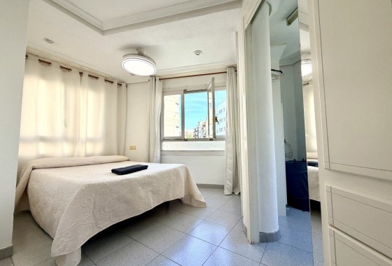 Revente - Appartement -
Elche