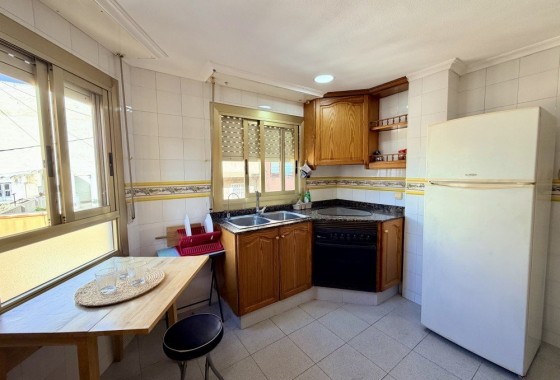 Revente - Appartement -
Elche