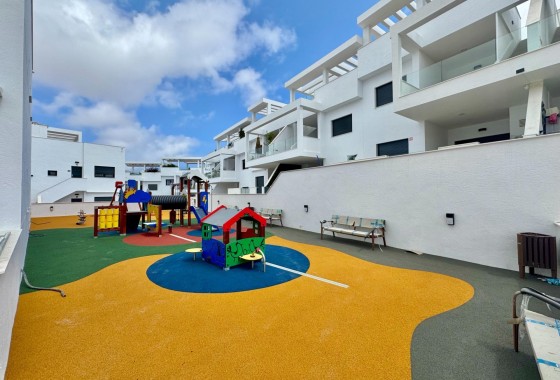 Revente - Appartement -
Torrevieja
