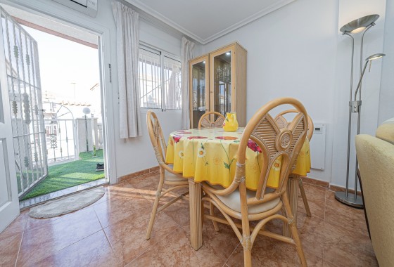 Resale - Semi Detached Villa -
Cabo Roig - La Regia