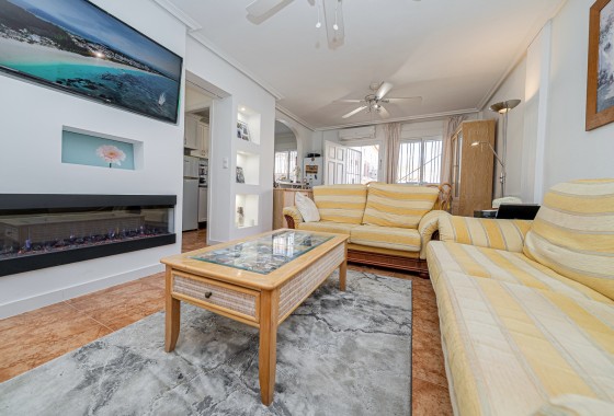 Resale - Semi Detached Villa -
Cabo Roig - La Regia