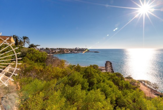 Resale - Semi Detached Villa -
Cabo Roig - La Regia