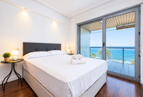Sprzedaż - Apartament / Mieszkanie -
Torrevieja - Playa del Cura