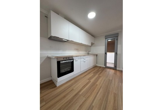 Wiederverkauf - Wohnung / Apartment -
Torrevieja - Puerto Deportivo Marina Salinas