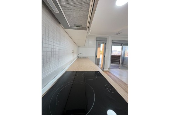 Wiederverkauf - Wohnung / Apartment -
Torrevieja - Puerto Deportivo Marina Salinas