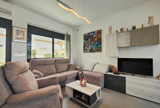 Herverkoop - Vrijstaande Villa -
Formentera del Segura - Formentera de Segura