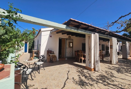 Herverkoop - Vrijstaande Villa -
Orihuela - Molins-campaneta-san Bartolomé