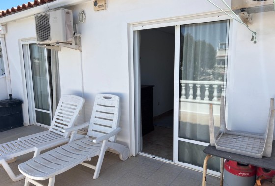 Herverkoop - Rijhuis -
Torrevieja - San Luis