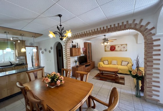 Herverkoop - Rijhuis -
Torrevieja - San Luis