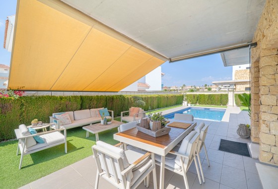 Herverkoop - Vrijstaande Villa -
Ciudad Quesada - Rojales - Lo pepin