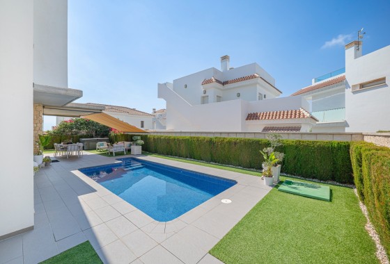 Herverkoop - Vrijstaande Villa -
Ciudad Quesada - Rojales - Lo pepin