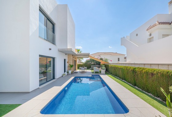 Herverkoop - Vrijstaande Villa -
Ciudad Quesada - Rojales - Lo pepin