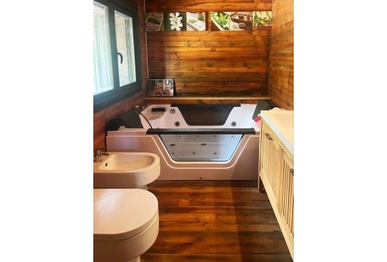 Venta - Finca / Casa de campo -
Gea y Truyols