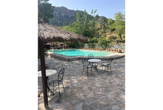 Venta - Finca / Casa de campo -
Gea y Truyols