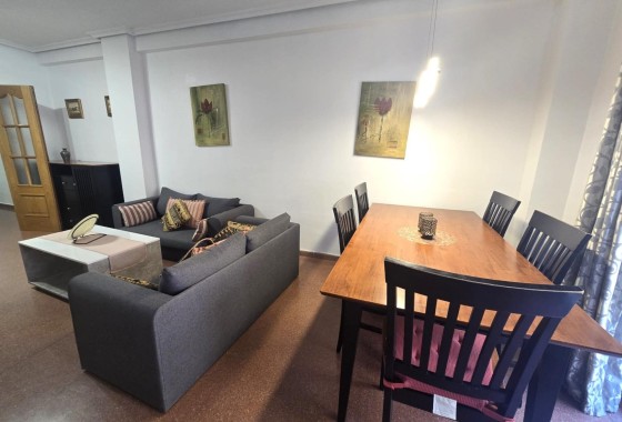 Herverkoop - Appartement / Flat -
Torrevieja - Las Piscinas Naturales