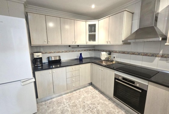 Herverkoop - Appartement / Flat -
Torrevieja - Las Piscinas Naturales