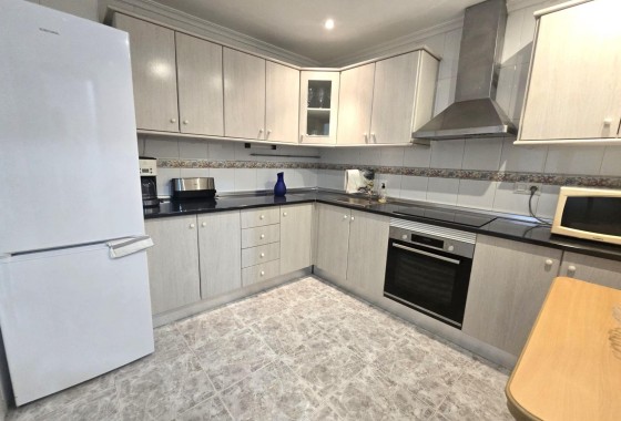 Herverkoop - Appartement / Flat -
Torrevieja - Las Piscinas Naturales
