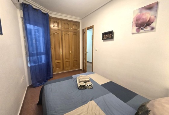 Herverkoop - Appartement / Flat -
Torrevieja - Las Piscinas Naturales