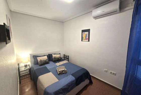 Herverkoop - Appartement / Flat -
Torrevieja - Las Piscinas Naturales