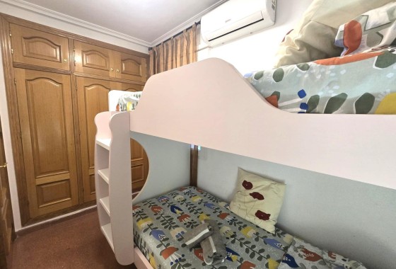 Herverkoop - Appartement / Flat -
Torrevieja - Las Piscinas Naturales