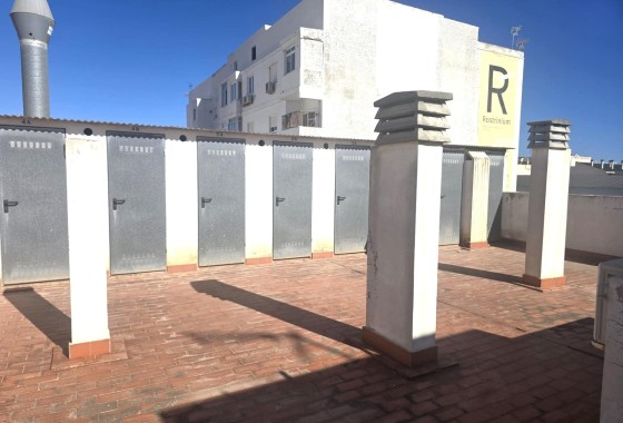 Herverkoop - Appartement / Flat -
Torrevieja - Las Piscinas Naturales