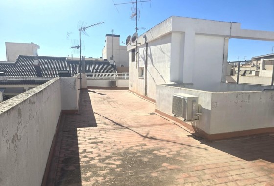Herverkoop - Appartement / Flat -
Torrevieja - Las Piscinas Naturales