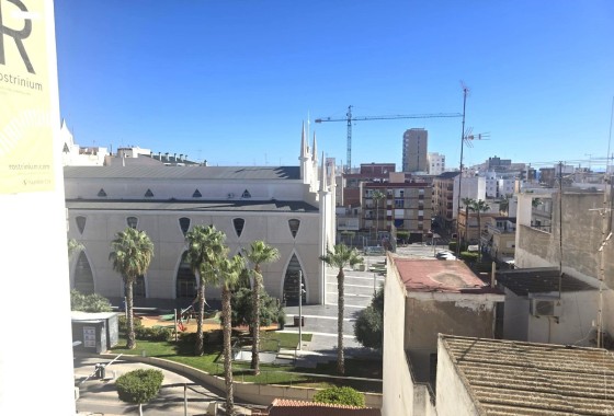 Herverkoop - Appartement / Flat -
Torrevieja - Las Piscinas Naturales